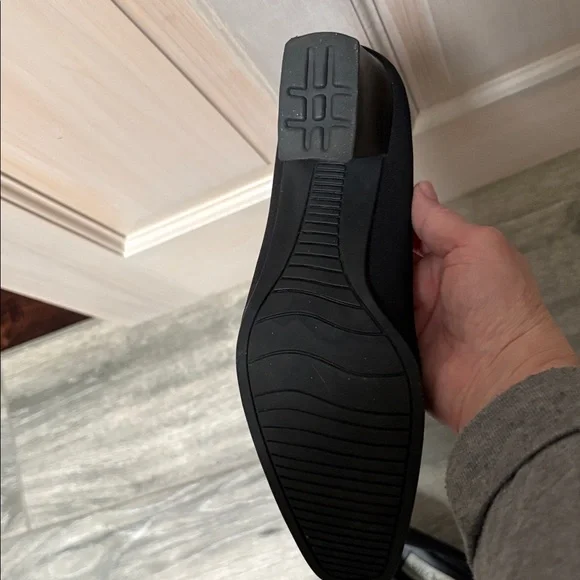 Villager Black Square-Toe Heels - Picture 4 of 7